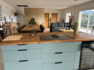 La table de cuisson avec hotte intégrée